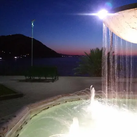 Casa Canape * Gioiosa Marea